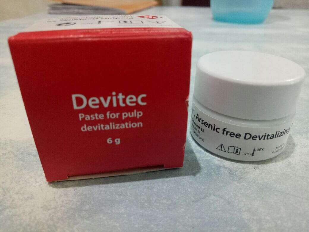 "Painless pulpitis treatment paste Devitec with lidocaine for dental clinics."